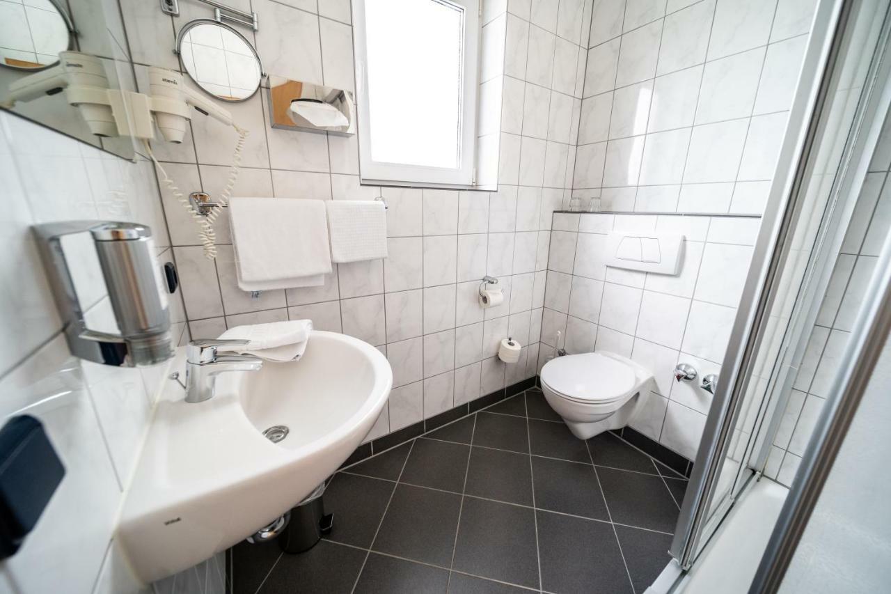 Hotel Rieder Wiesemscheid ภายนอก รูปภาพ