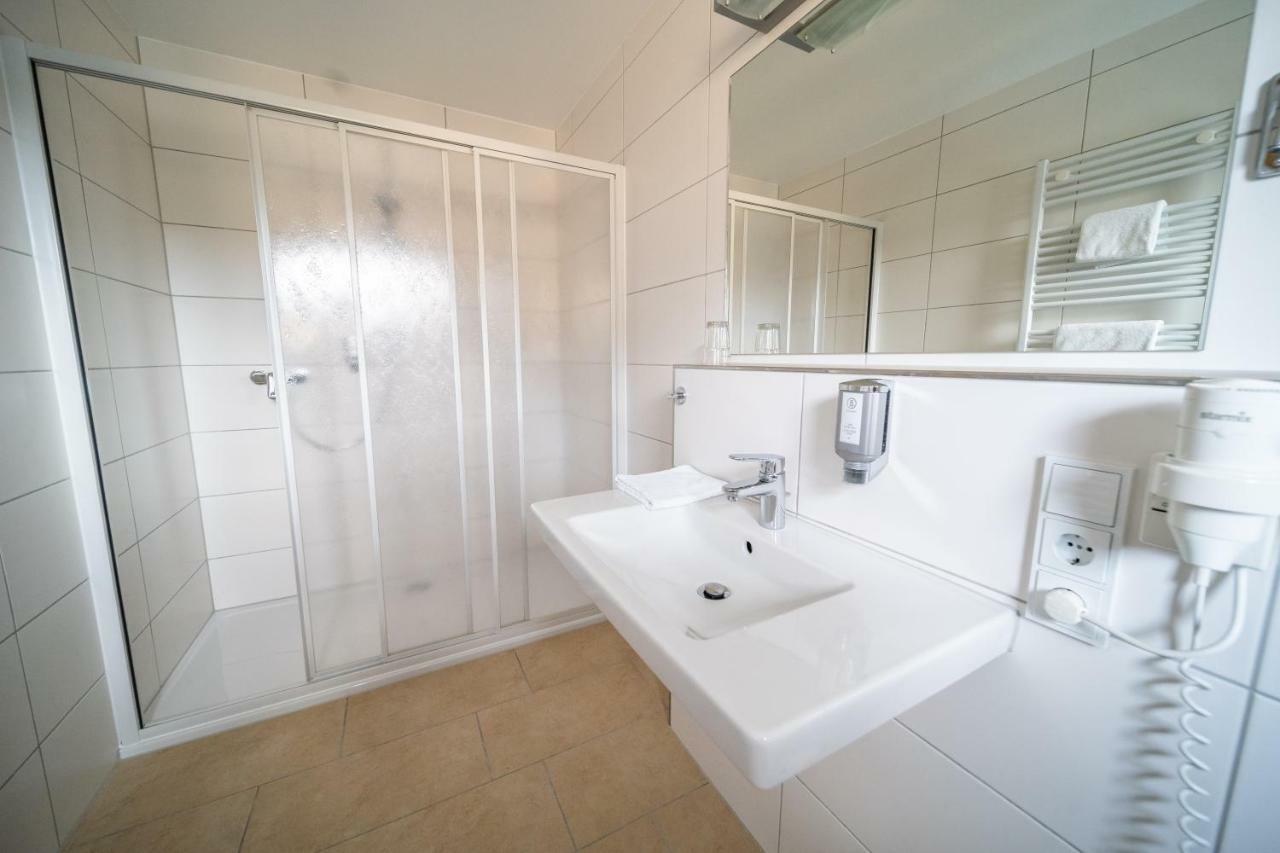 Hotel Rieder Wiesemscheid ภายนอก รูปภาพ