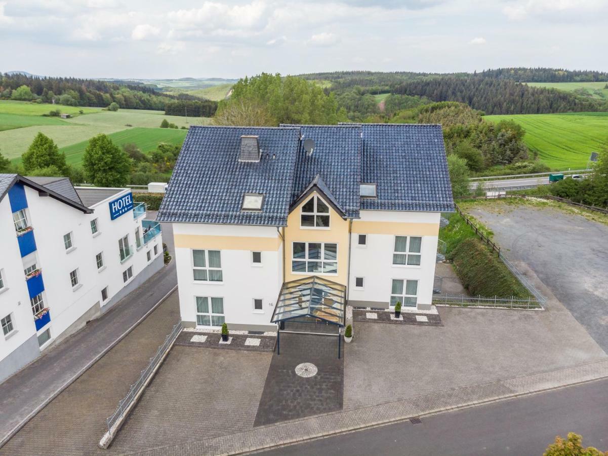 Hotel Rieder Wiesemscheid ภายนอก รูปภาพ