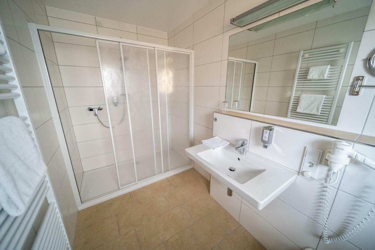 Hotel Rieder Wiesemscheid ภายนอก รูปภาพ